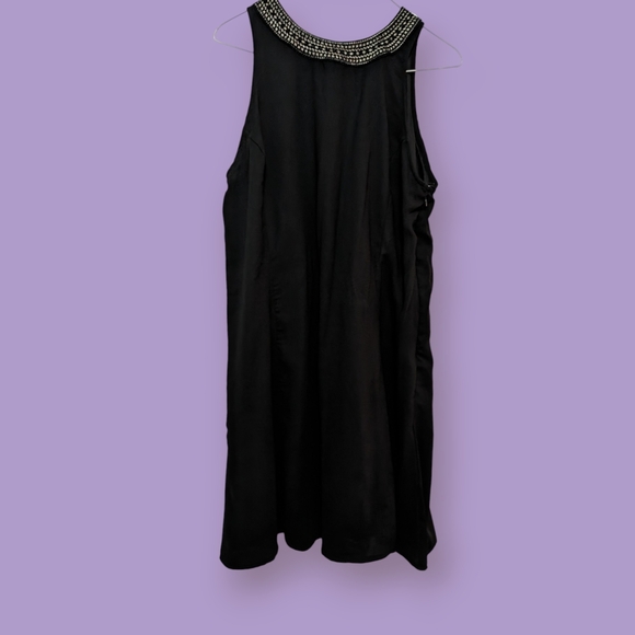 Old Navy Embroidered Neckline Dress, Size Medium - Picture 1 of 2